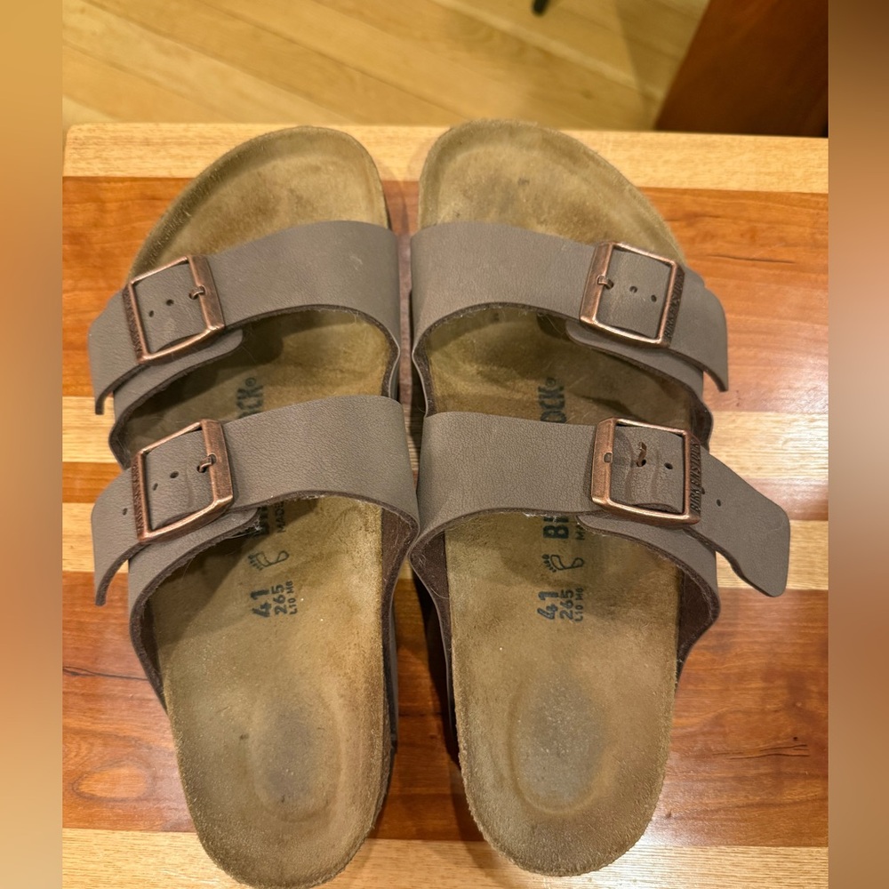 Men’s Birkenstock Arizona Slide Sandal Size 41